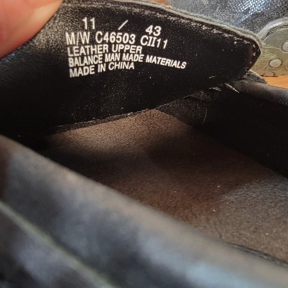 b.o.c. Black leather slip on loafers Size 11 driving shoes with tassels shimmery - Picture 16 of 17